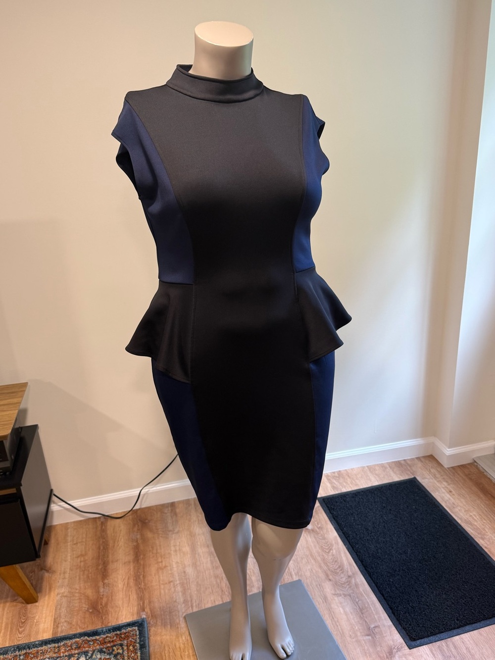 Spruce & Sage Navy Black Colorblock Peplum Sheath Dress XL